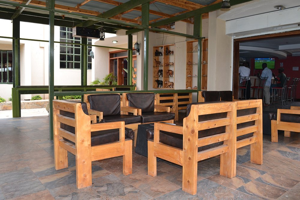 OLERAI LOUNGE  (Kajiado,  Kitengela)